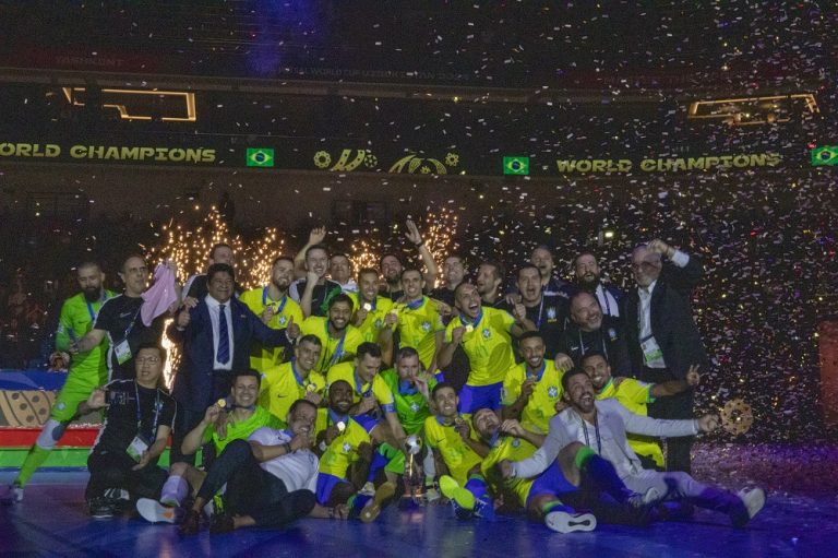 brasil-campeao-copa-do-mundo-de-futsal.jpg